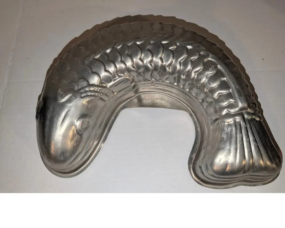 Vintage Mirro Aluminum Fish Mold 725M 12 Inch